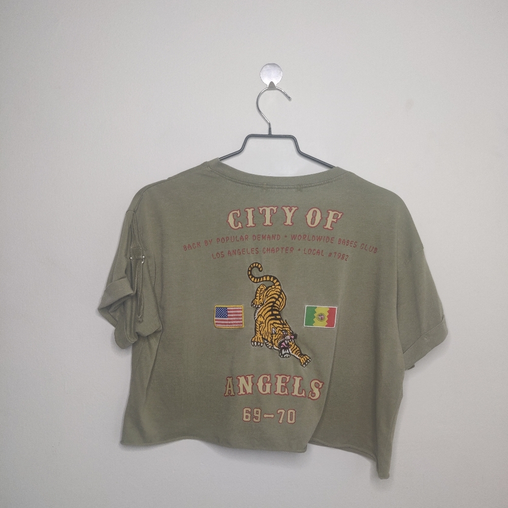 F21 Graphic Crop Top